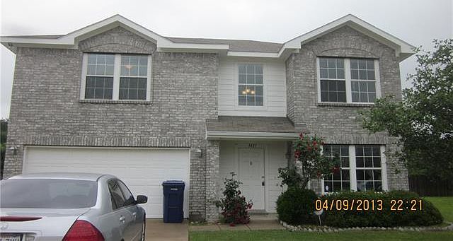 1st image of 1421 Oak Hollow Ln