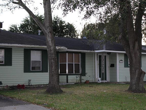 5th image of 2222 Hillshire Dr
