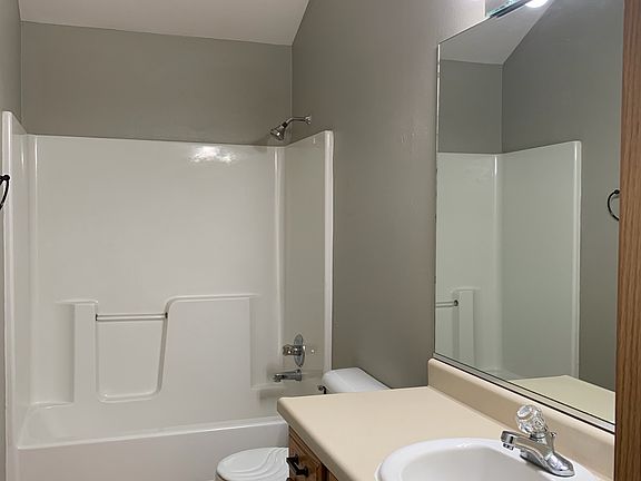 2nd image of 1145 SE Village View Ln