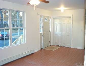 3rd image of 29 N Evergreen Dr