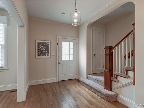 5th image of 4823 W Seminary Ave