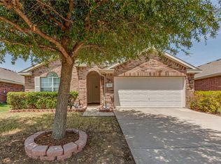 131 Valley Ranch Dr, Waxahachie, TX 75165