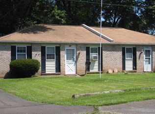 385 Maple St, Warminster, PA 18974