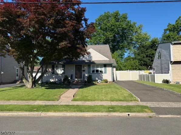 11 Chadwick Dr, Bloomfield Twp., NJ 07003