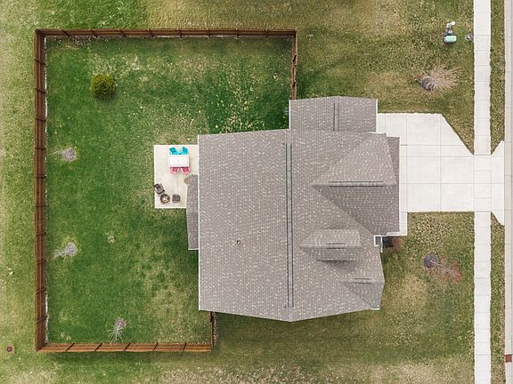 2nd image of 3857 Concord Point Way