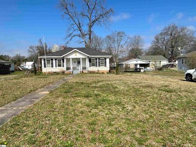 502 Milton Rd, Joanna, SC, 29351