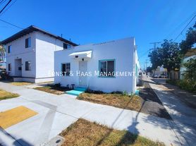 154 E Eagle St, Long Beach, CA