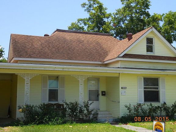 3rd image of 219 Morton Ave