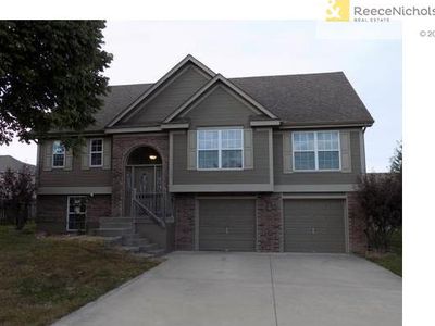 1206 NW Sawgrass Dr, Grain Valley, MO, 64029