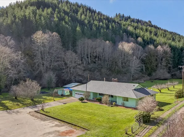 3656 Harlan Burntwoods Rd, Blodgett, OR 97326