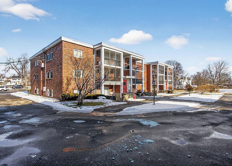 1st image of 144 West St APT 14