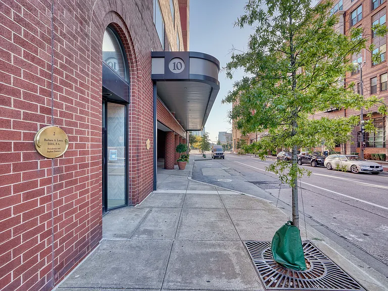 10 E Lee St #706 — Photo 39