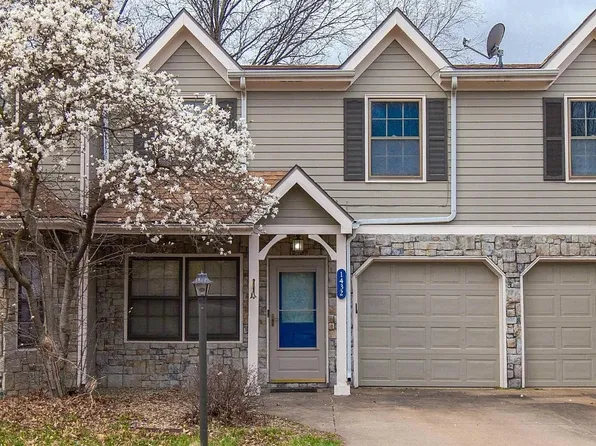 1432 Brighton Cir, Lawrence, KS 66049