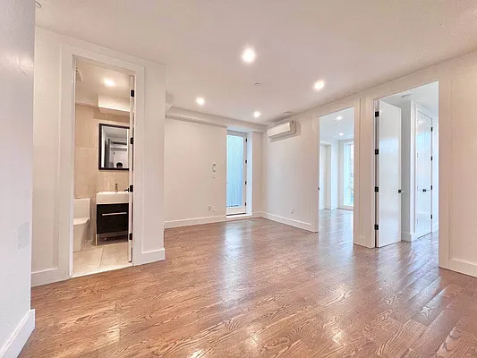 Rented by Doorway NYC, LLC | media 16