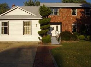 3 Westbury Dr, Cherry Hill, NJ 08003