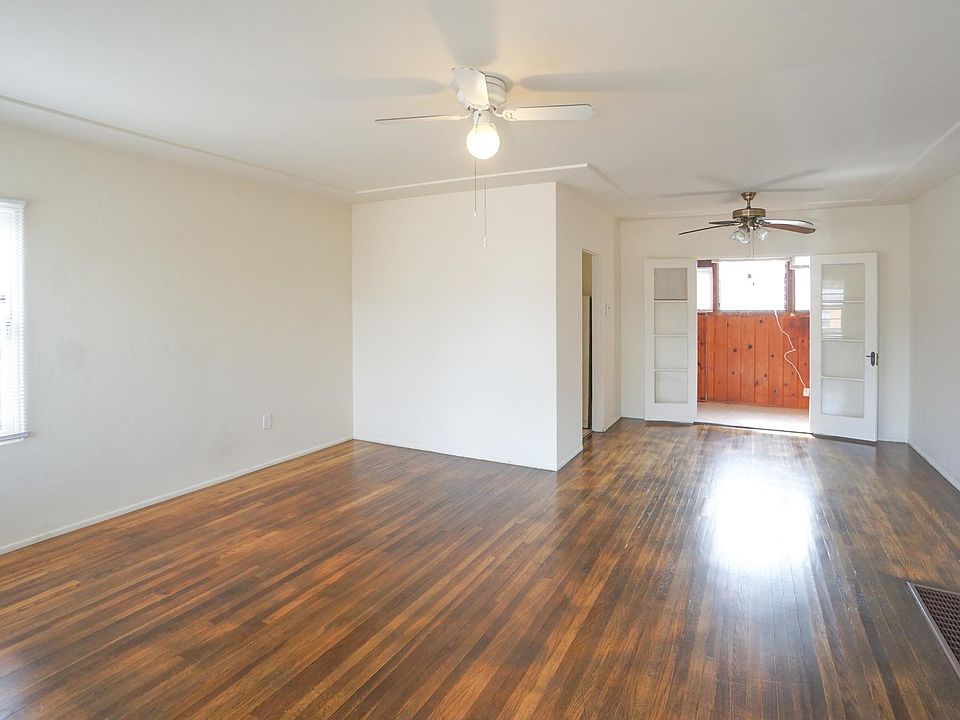 1st image of 4460 48th St