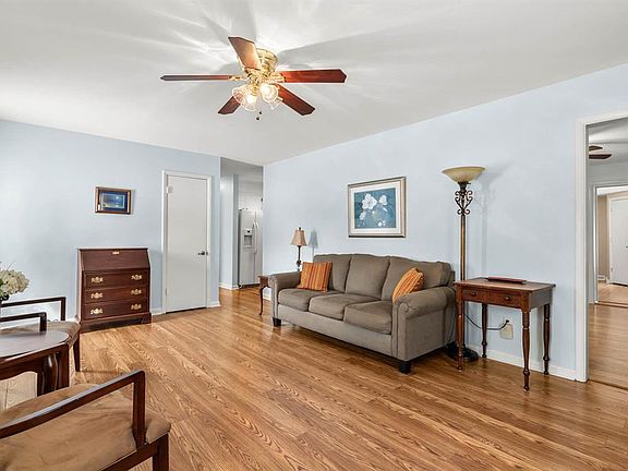 5th image of 4235 Pendley Ct