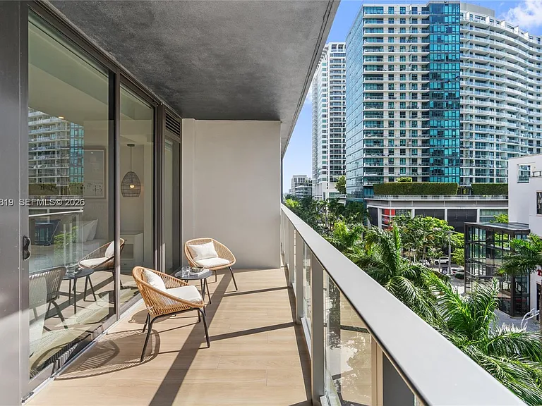 90 NE 32nd 507 Miami #507 — Photo 32