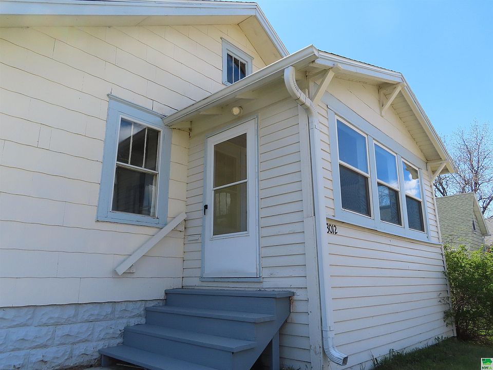 1st image of 3012 Washington Ave