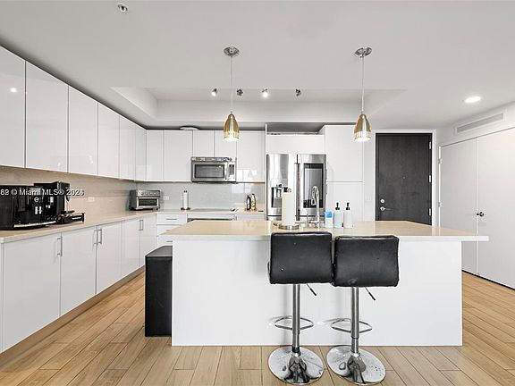 4th image of 999 SW 1st Ave APT 2306
