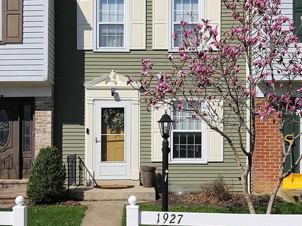 1927 Carlton Dr, Lebanon, PA 17042