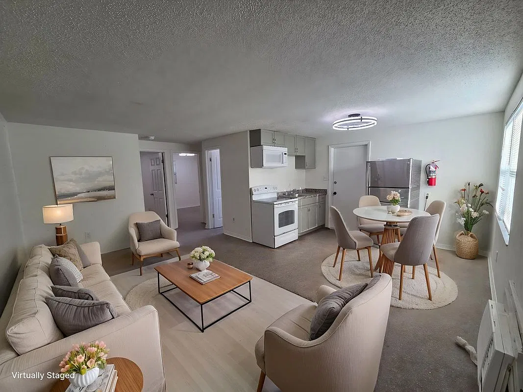 2 bed, 1.0 bath, 592 sqft, $1,400 — Photo 2