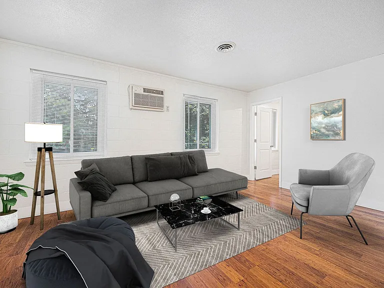 405 Washington St SE — Photo 5