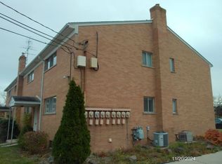 20801 Nill St #1, Saint Clair Shores, MI 48080