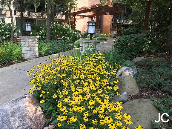 3rd image of 5900 Oakwood Dr #2