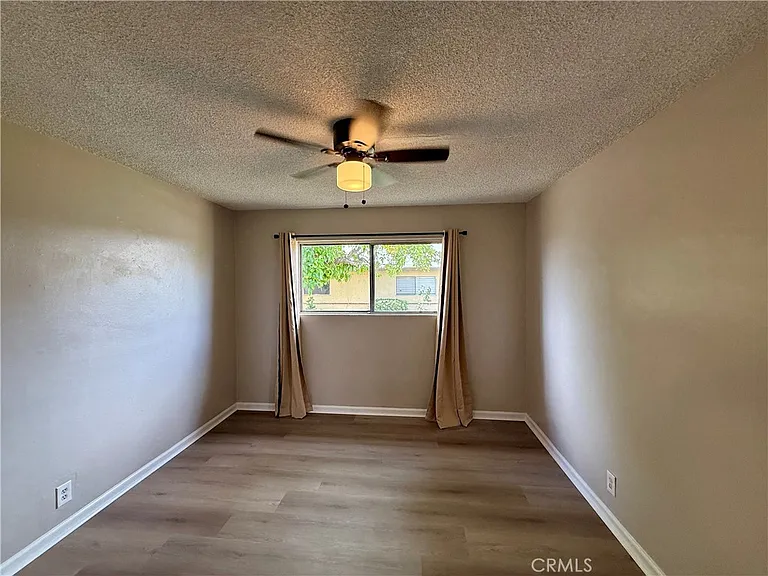 1006 E Nocta St #A — Photo 12