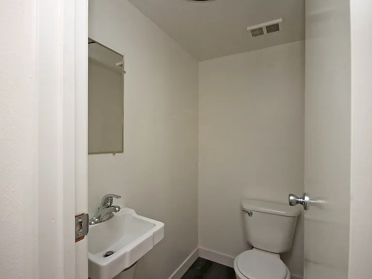 72 S Greenwood Ave #10 — Photo 11