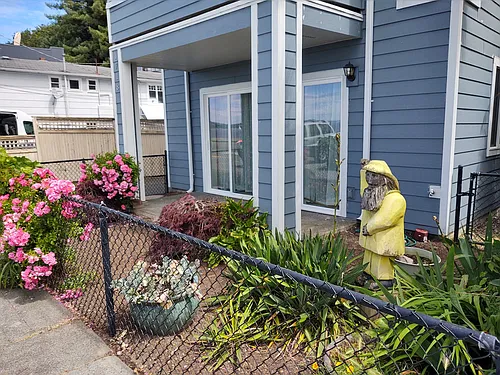 1718 Alki Ave SW #100 Photo 1