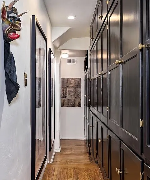 3351 N Knoll Dr — Photo 25