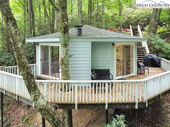 2nd image of 560 Laurel Ridge Road