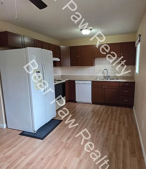 279 Reed Ave — Photo 6