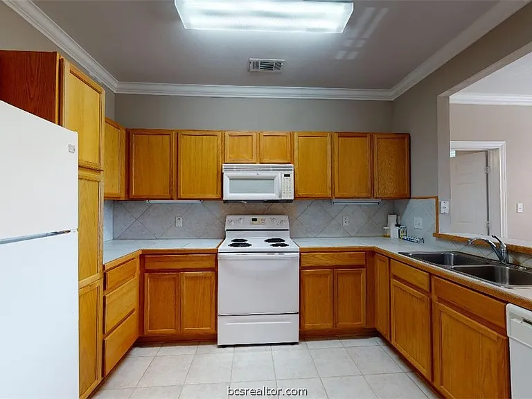 801 Luther St W #1105 — Photo 10