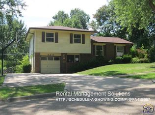 3211 SW 32nd St, Topeka, KS 66614