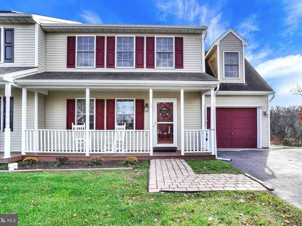 48 Vickilee Dr, Wrightsville, PA 17368