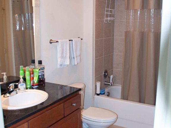 3rd image of 901 Red River St APT 1431