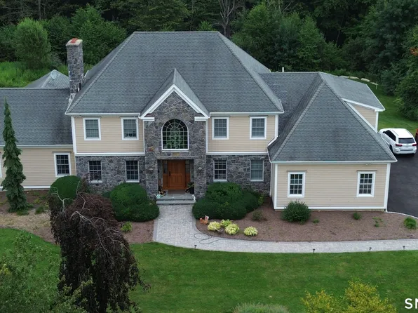Mustang Drive, Monroe, CT 06468