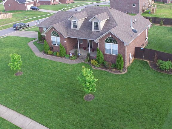 2nd image of 241 Autumn Glen Dr