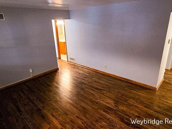 4th image of 10704 Toulon Dr