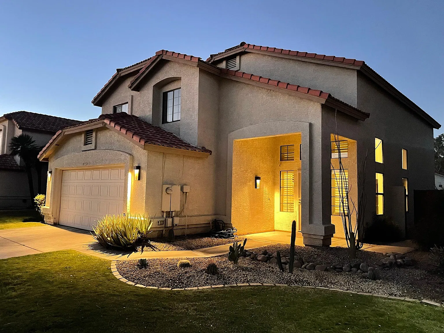 E Hiddenview Dr, Phoenix — Photo 4