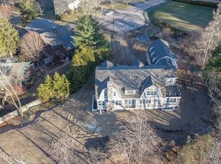 70 Temple Rd, Wellesley, MA 02482