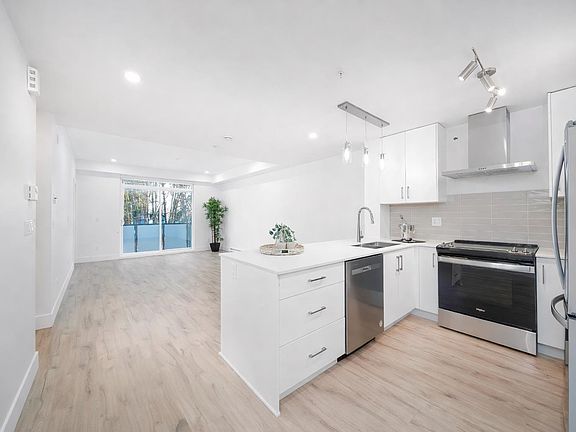 2nd image of 6328 King George Blvd #30