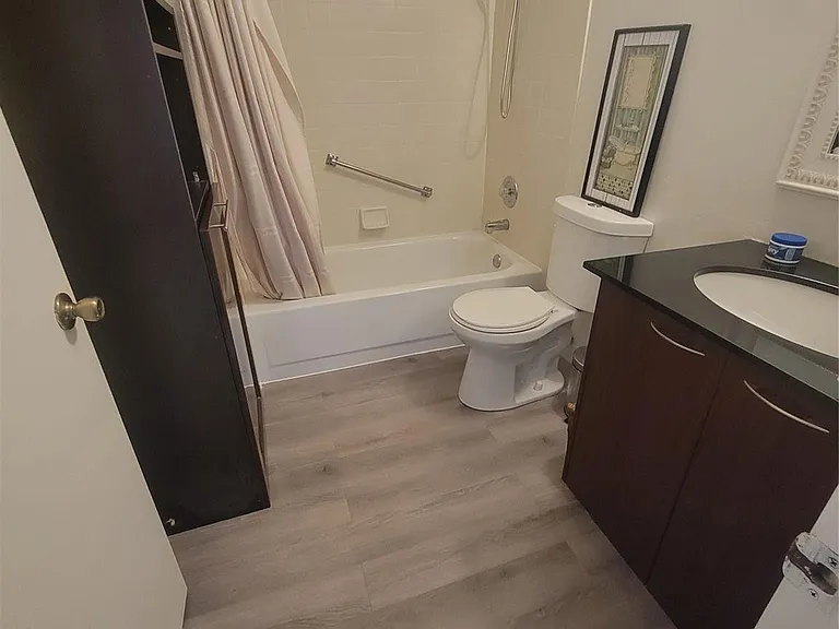 13851 Oneida Dr #D2 — Photo 34