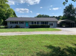 182 Old Lystra Rd, Chapel Hill, NC 27517