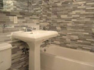 652 9th Ave, New York, NY 10036