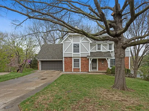 3516 NE Kingwood Pl, Lees Summit, MO 64064