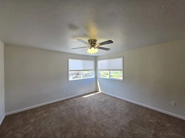 1325 N Cleveland St — Photo 16